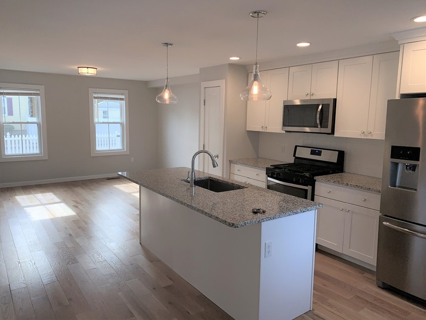 11 Congress St unit 1, Amesbury, MA 01913 - photo 1