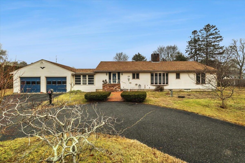 4 Erin Ln, Buzzards Bay, MA 02532 - photo 1