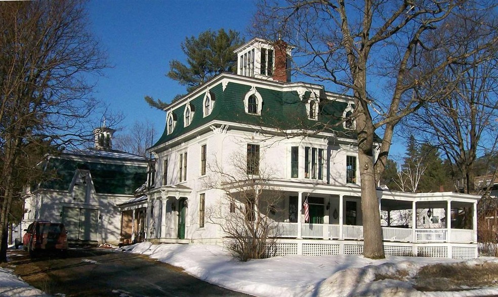 39 Jefferson Rd, Whitefield, NH 03598 - photo 1