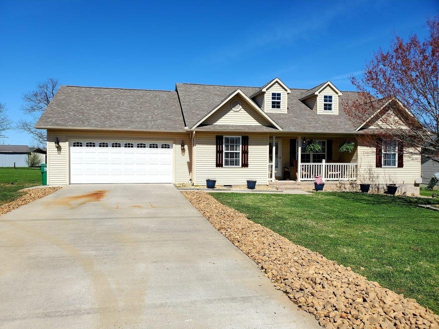 79 Lakyn Dr, Crossville, TN 38571 - photo 1