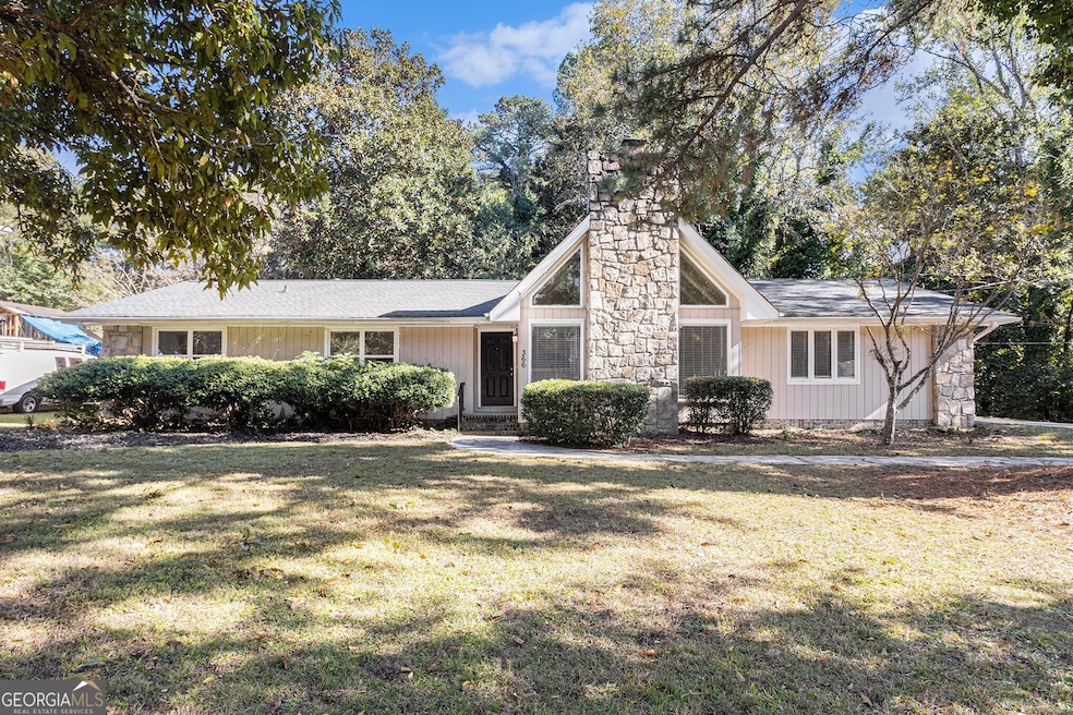 366 O Brian Dr, Stone Mountain, GA 30088 - photo 1