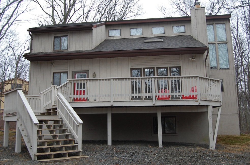 413 Canoe Brook Dr, Milford, PA 18428 - photo 1