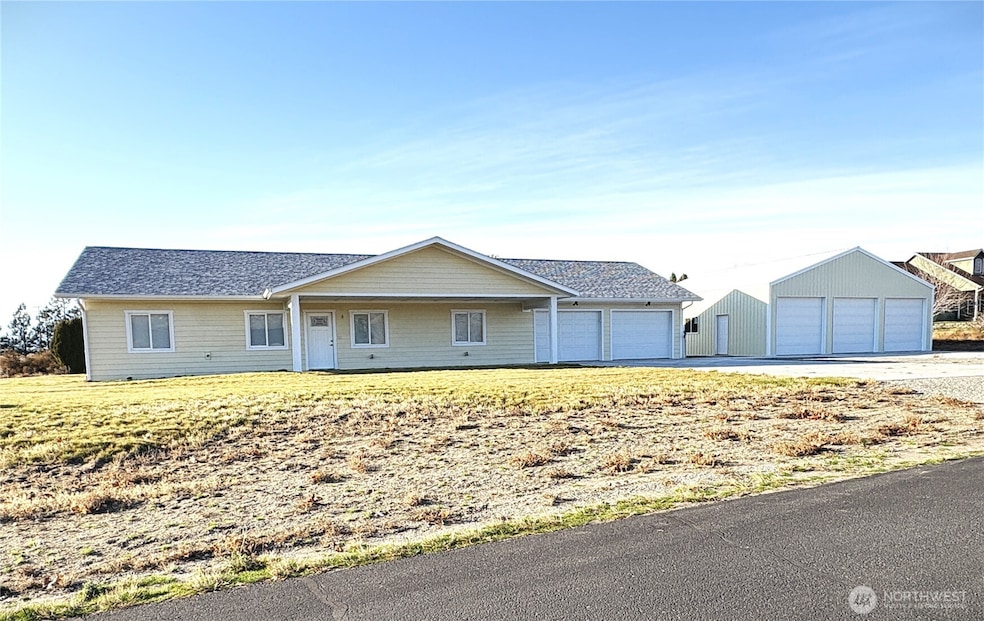 5 Red Apple Dr, Omak, WA 98841 - photo 1