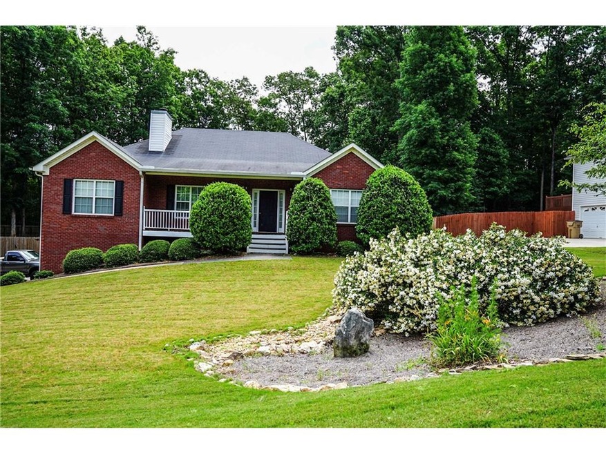 113 Hickory Lake Dr, Acworth, GA 30101 - photo 1