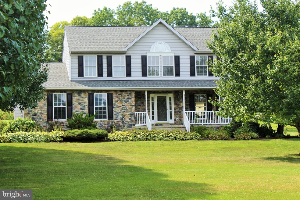 832 Deer Mountain Dr, Harpers Ferry, WV 25425 - photo 1