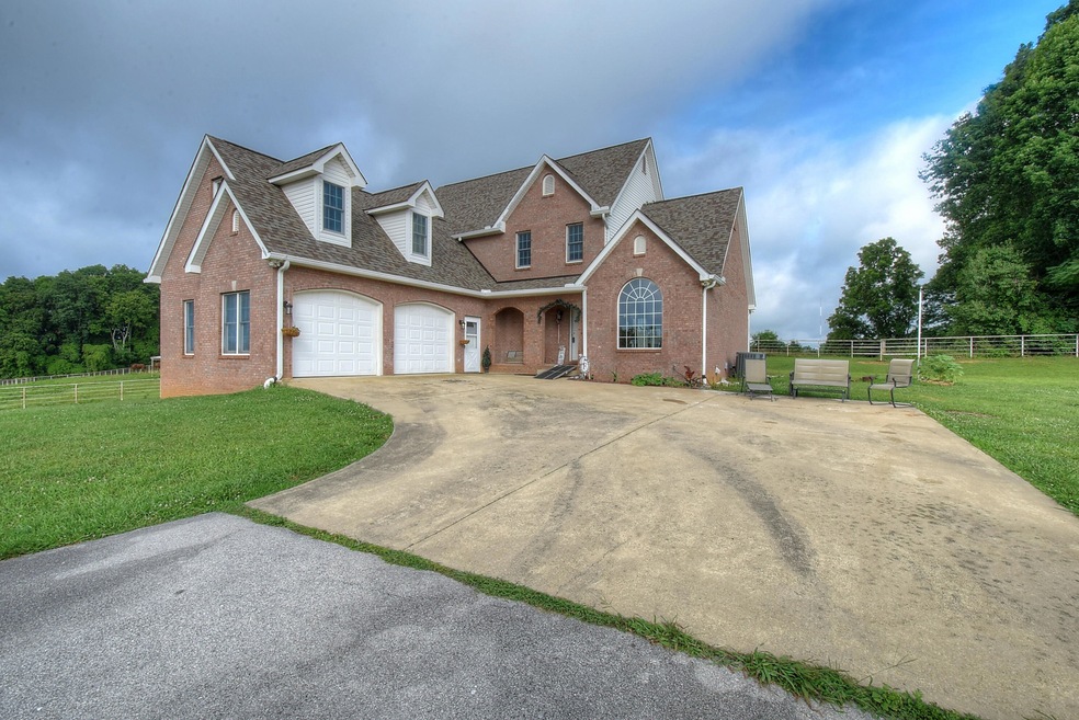 510 Rodgers Oak Dale Pvt Dr