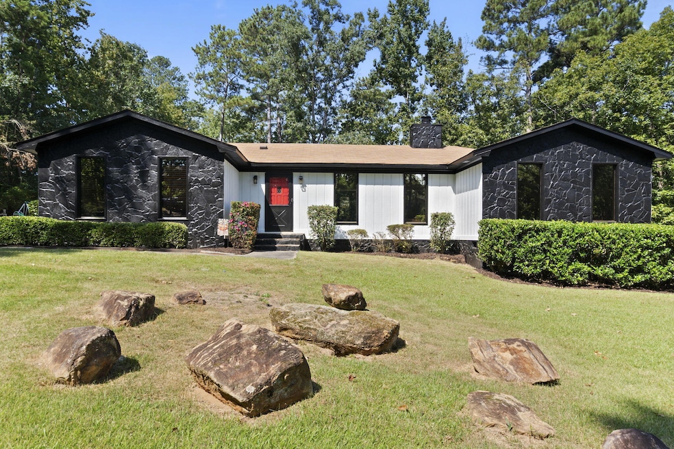 233 Calloway Dr, Evans, GA 30809 - photo 1