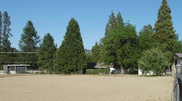 9175 Old Stage Rd, Central Point, OR 97502 - photo 1