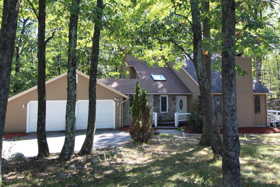 262 Mount Effort Dr, Effort, PA 18330 - photo 1