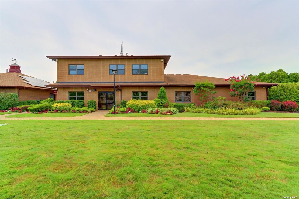 100 Daly Blvd unit 515, Oceanside, NY 11572 - photo 1