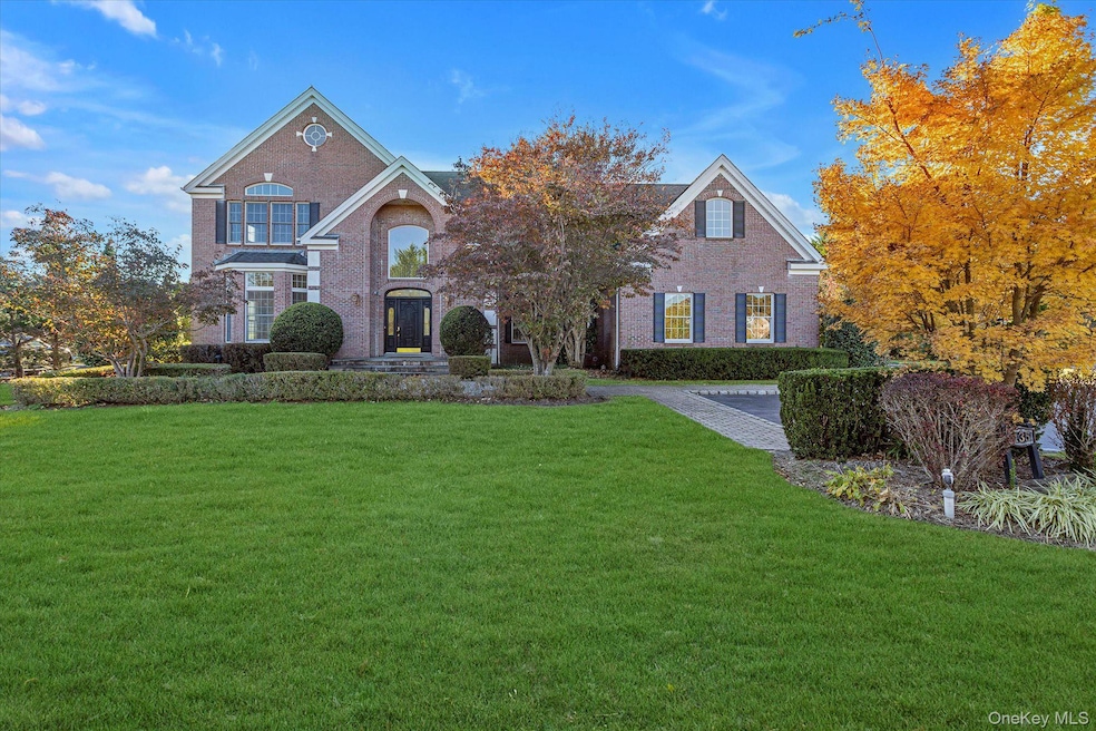 135 Elmwood Dr, Dix Hills, NY 11746 - photo 1