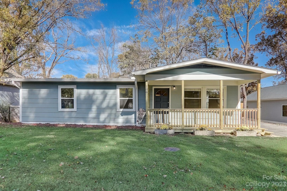 106 Le-An-hurst Rd, Asheville, NC 28803 - photo 1