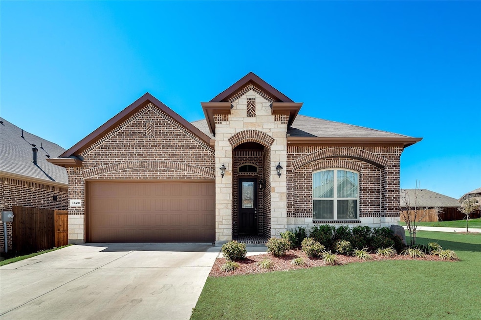 3620 Helm Ln, Denton, TX 76210 - photo 1