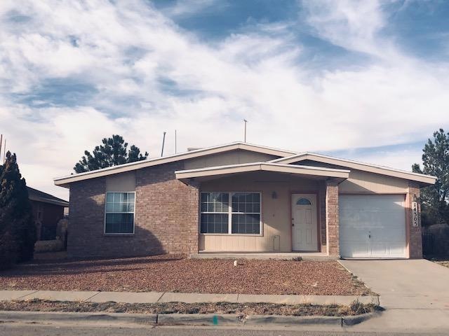 14305 Thayer Pease Ave, Horizon City, TX 79928 - photo 1