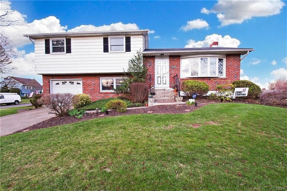 2930 Shakespeare Rd, Bethlehem, PA 18017 - photo 1