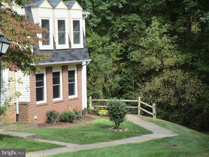 11559 Summer Oak Dr, Germantown, MD 20874 - photo 1