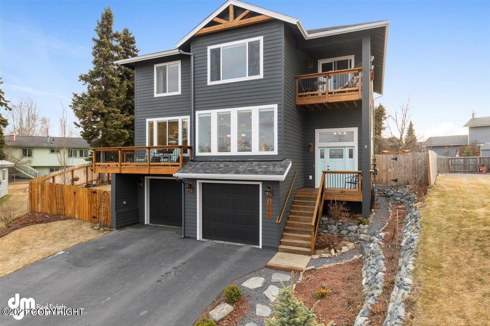 3090 Amber Bay Loop