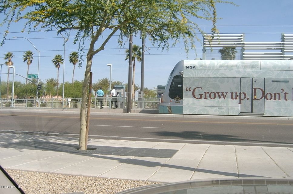 Sycamore Light Rail Station