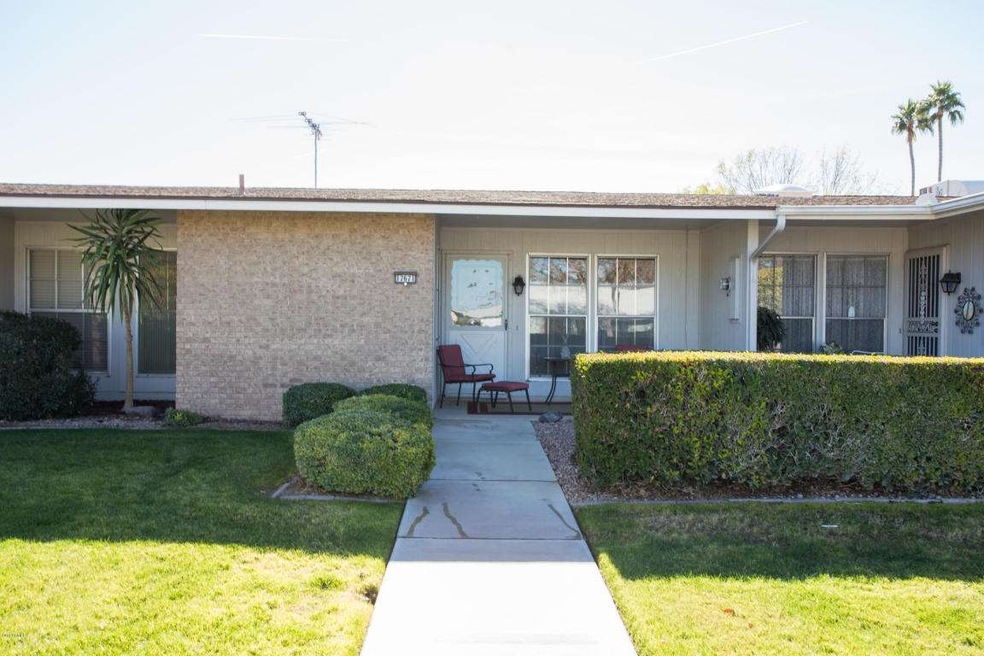 17671 N Del Webb Blvd, Sun City, AZ 85373 - photo 1