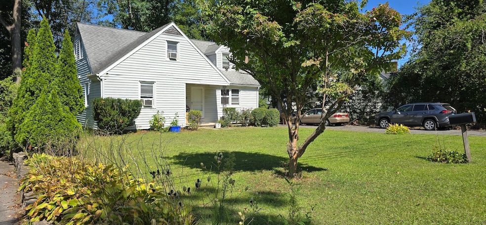 27 Emma Rd, Stamford, CT 06905 - photo 1