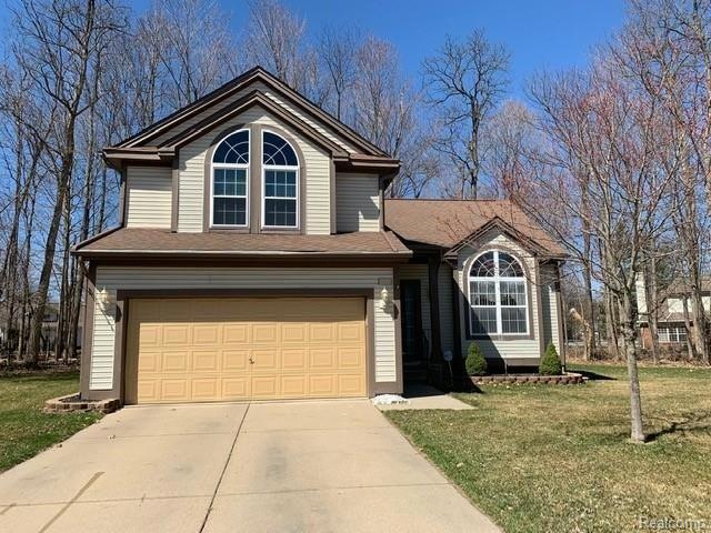 6934 Fox Ln, Waterford, MI 48327 - photo 1