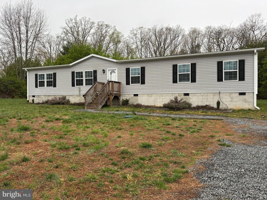 32813 Constitution Hwy, Locust Grove, VA 22508 - photo 1