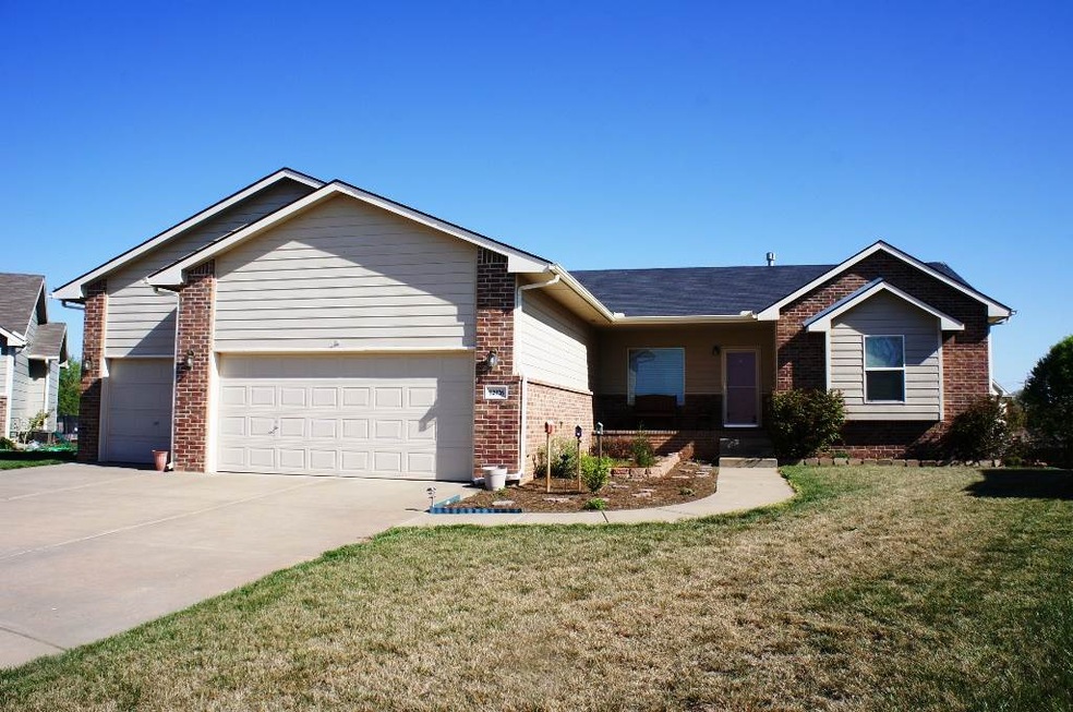 Welcome to 12026 W Grant Ct
