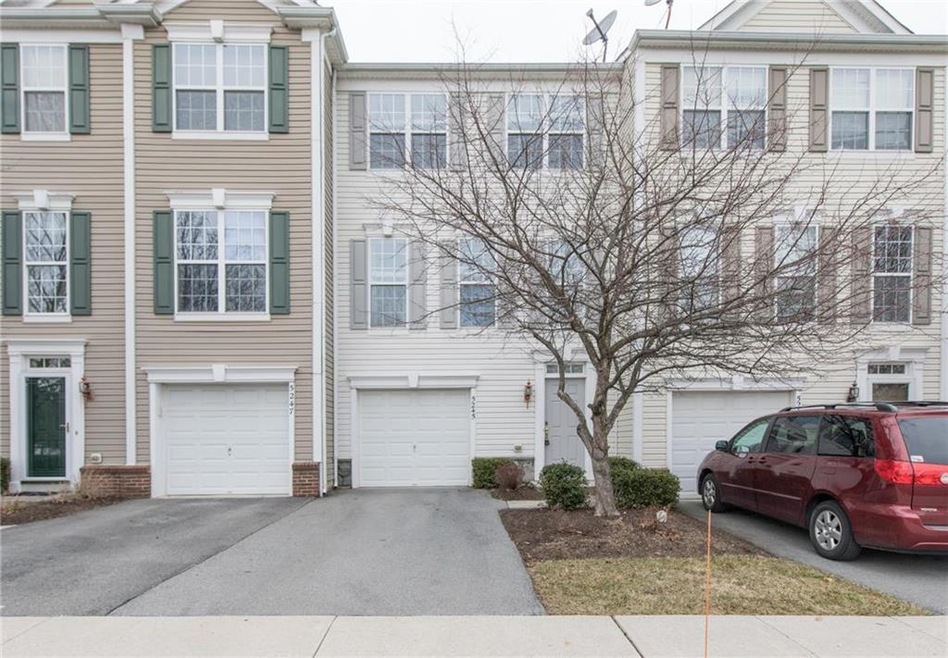 5245 Chandler Way unit 193, Orefield, PA 18069 - photo 1