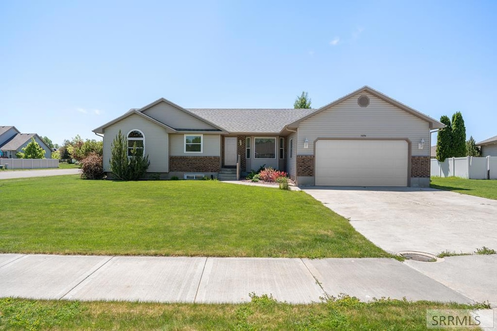 For Sale $452,500 • Co-Listing Agent