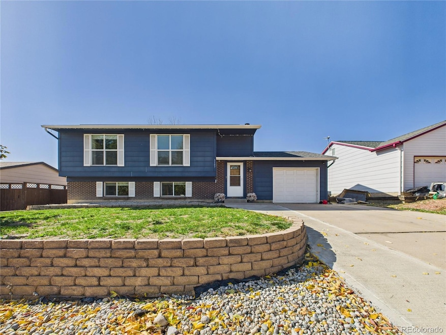 1107 S Biscay Ct, Aurora, CO 80017 - photo 1