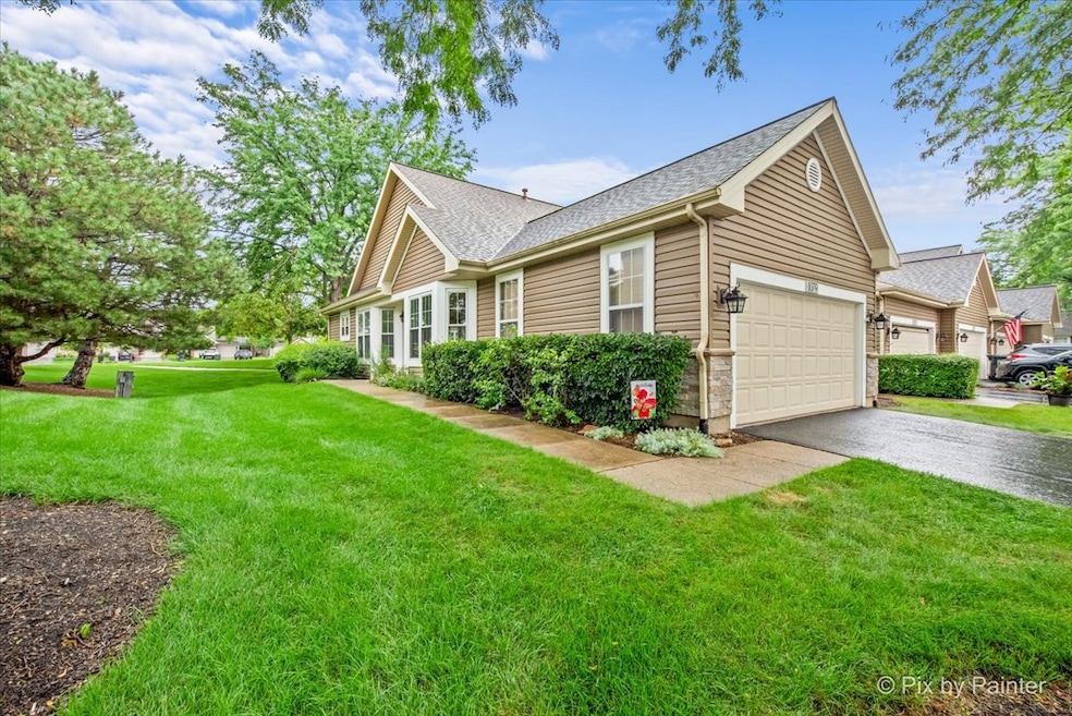 1079 Ridgefield Cir, Carol Stream, IL 60188 - photo 1