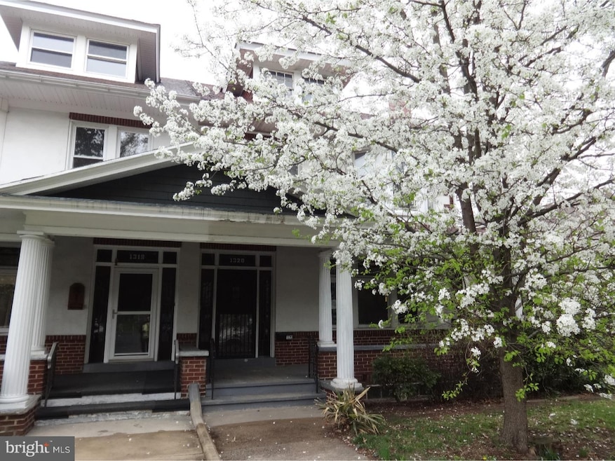 1320 Hampden Blvd, Reading, PA 19604 - photo 1