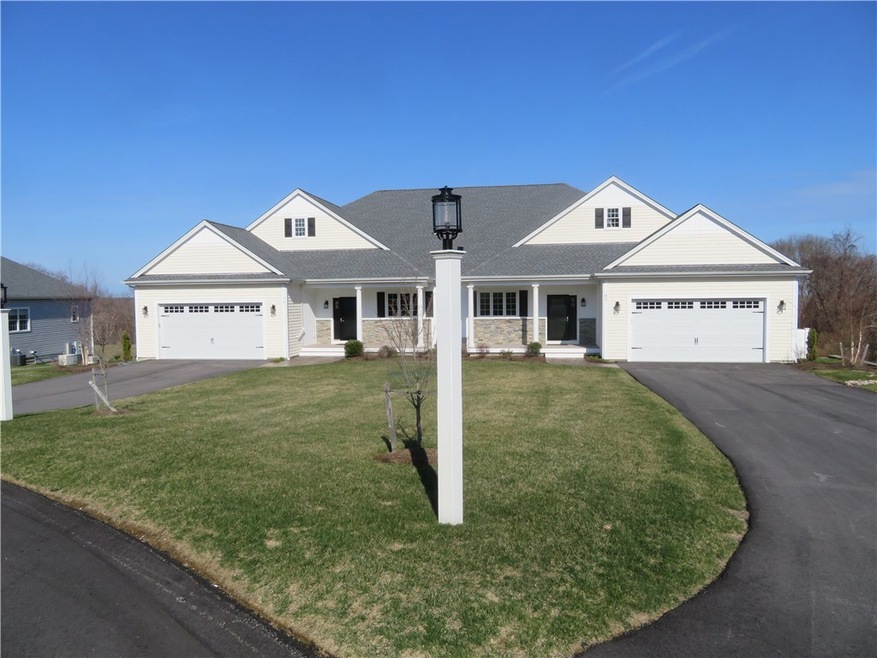 82 Joseph Ct unit 7, Saunderstown, RI 02874 - photo 1