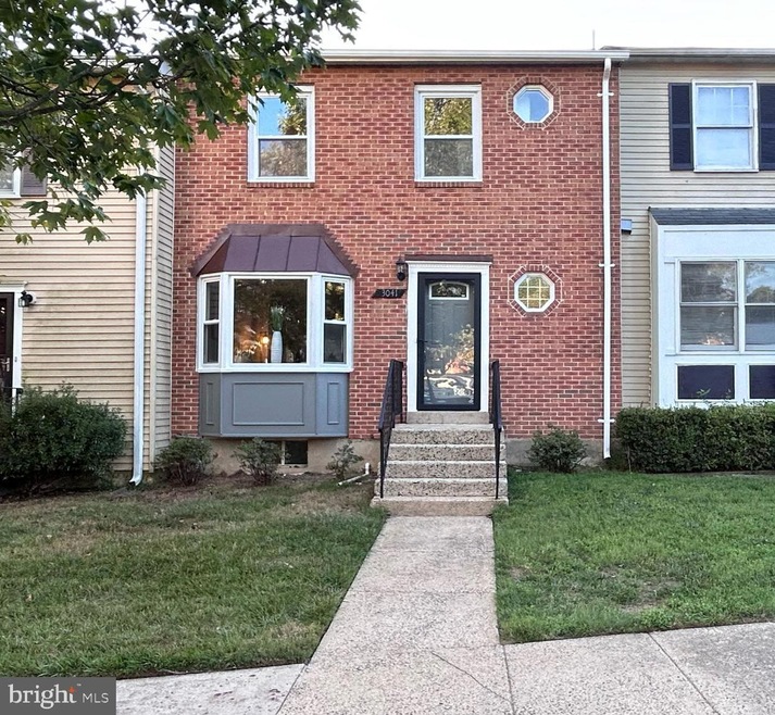 3041 Hickory Grove Ct, Fairfax, VA 22031 - photo 1