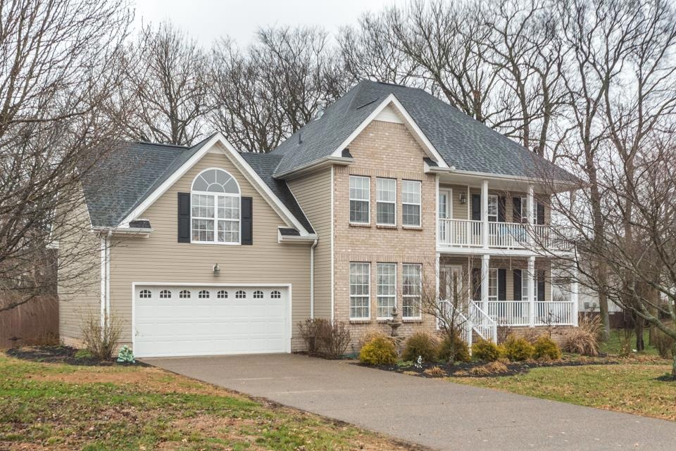 Beautiful Cambridge Farm Home with  3 Bedroom / 2.5 Baths in 2578 sq. ft.