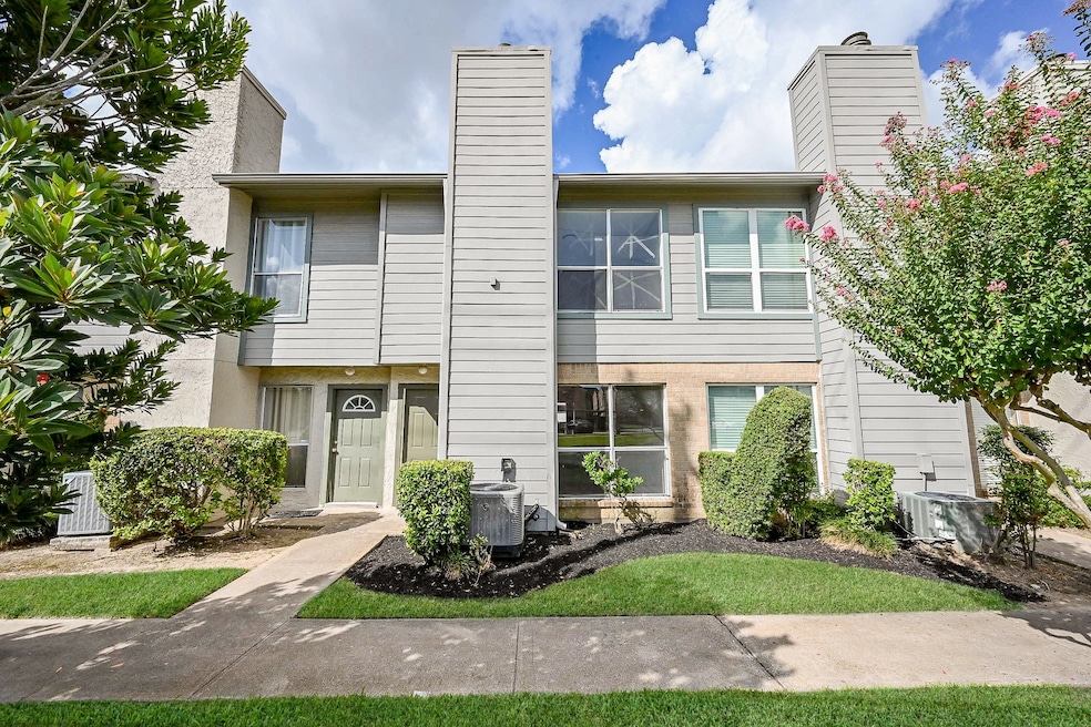 260 El Dorado Blvd unit 105, Webster, TX 77598 - photo 1