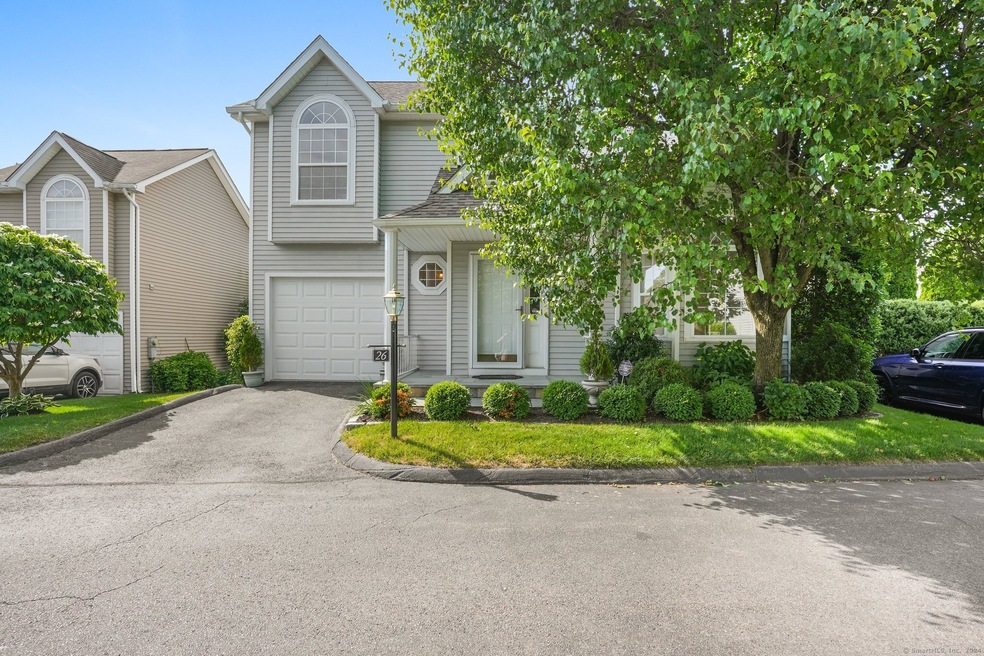 596 Glenbrook Rd unit 26, Stamford, CT 06906 - photo 1