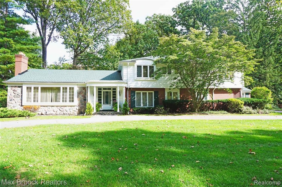 5105 Echo Rd, Bloomfield Hills, MI 48302 - photo 1