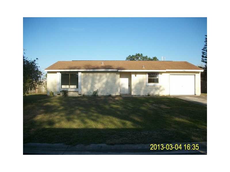 152 Crawford Dr, Sebastian, FL 32958 - photo 1
