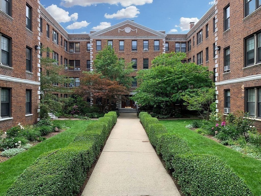 64 Queensberry St unit 411, Boston, MA 02215 - photo 1