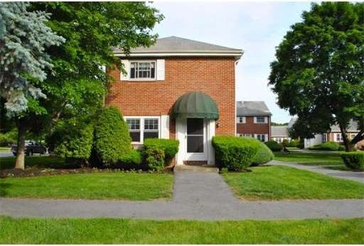 35 Emerson Gardens Rd unit 35, Lexington, MA 02420 - photo 1