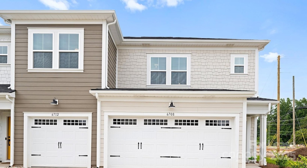 9100 Bluedale Rd unit The Perserve, Charlotte, NC 28216 - photo 1