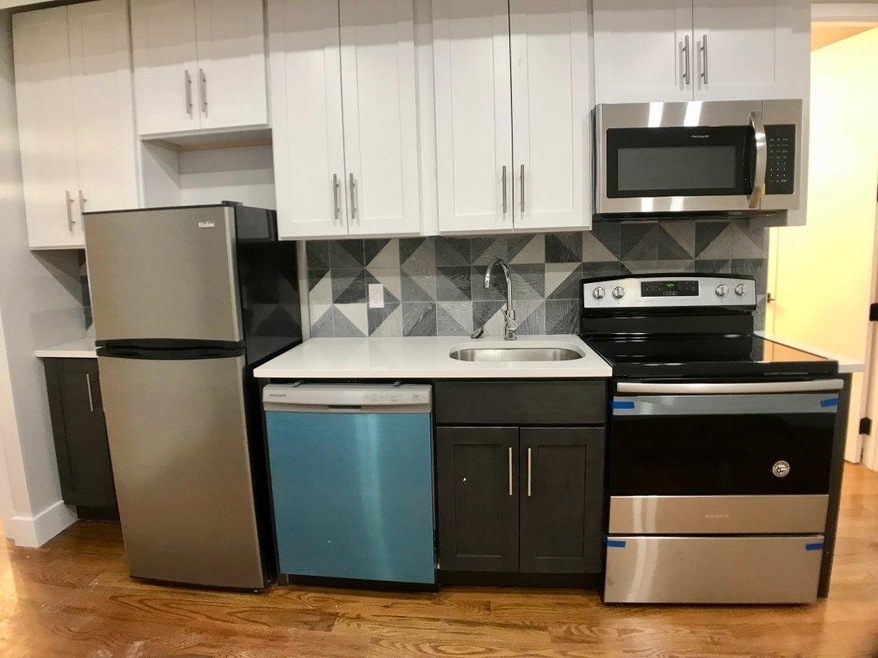 670 W 193rd St unit 1A, New York, NY 10040 - photo 1