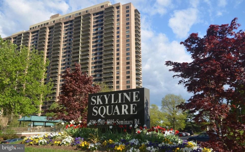 Skyline Square North and South unit 413N, Falls Church, VA 22041 - photo 1
