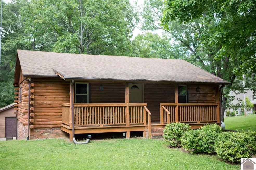 426 Lakeway Dr, Murray, KY 42071 - photo 1