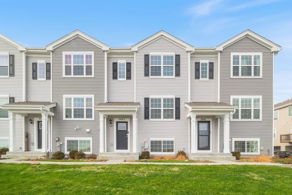 2463 Bella Dr, Pingree Grove, IL 60140 - photo 1