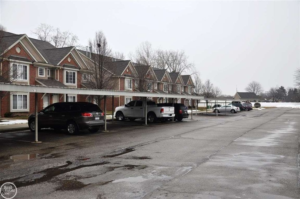 34090 Utica Rd unit 25, Fraser, MI 48026 - photo 1