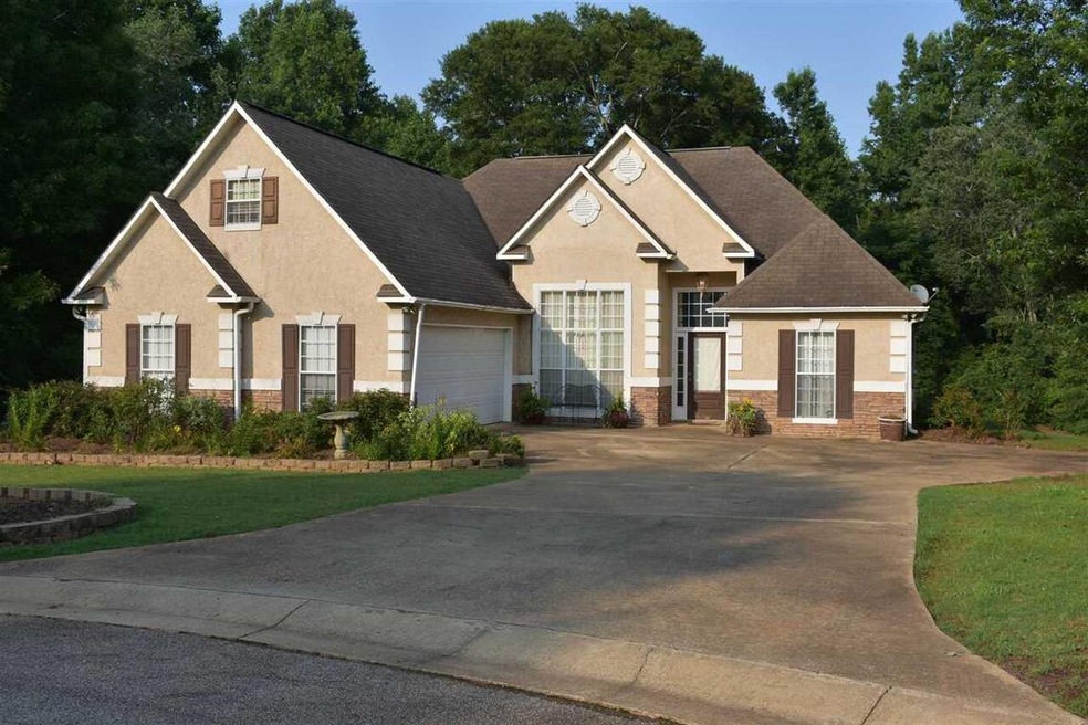 102 Brush Creek Ct, Lagrange, GA 30240 - photo 1