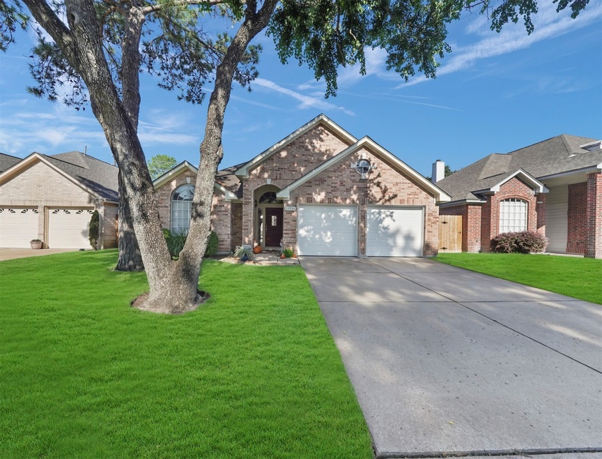15934 Oak Mountain Dr, Houston, TX 77095 - photo 1