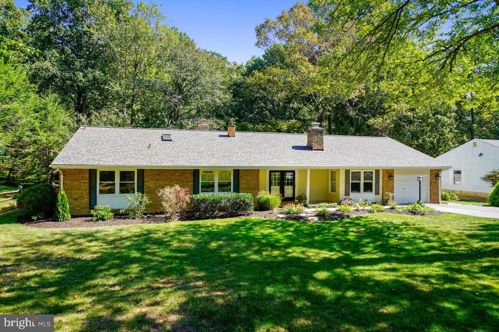 6213 Oak Hill Dr, Sykesville, MD 21784 - photo 1